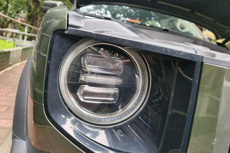 Used Haval DARGO 2022 2.0T DCT All-Wheel-Drive Xiaotianque Version Right Front Headlight