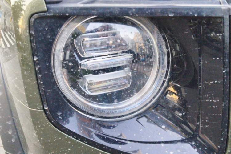 Used Haval DARGO 2022 1.5T DCT Two-Wheel Drive Border Collie Edition Right Front Headlight