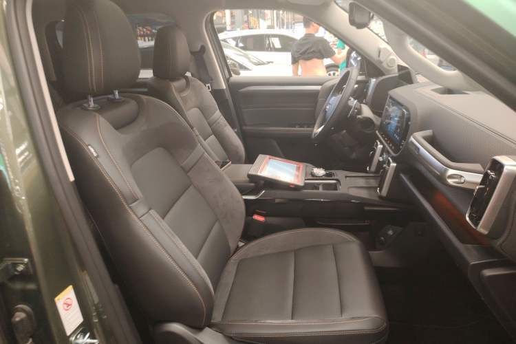 Used Haval DARGO 2022 2.0T DCT 4x4 Xiaotianquan Pursuit Edition Right Front Seat