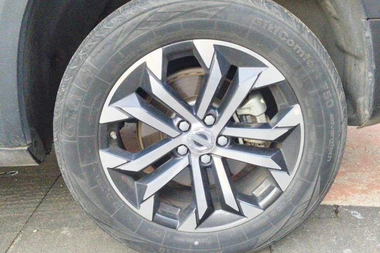 Used Haval DARGO 2022 1.5T DCT Two-Wheel Drive Border Collie Edition Right Front Wheel Hub