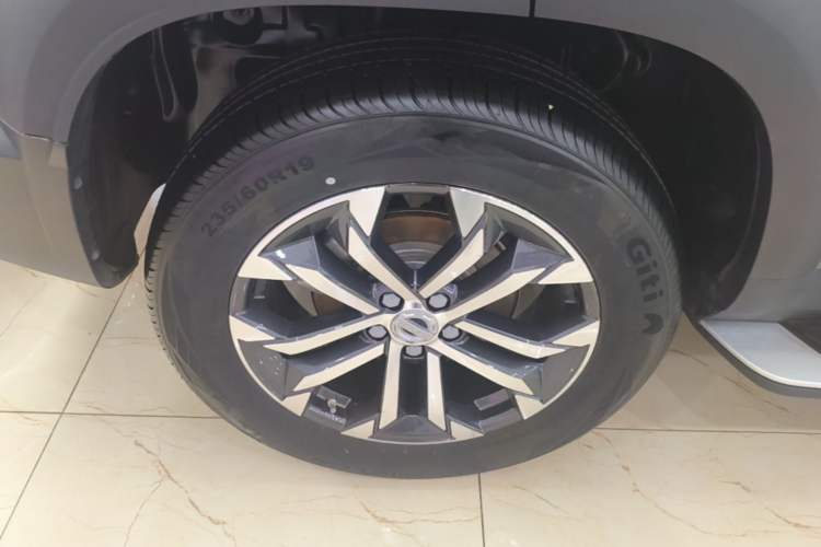 Used Haval DARGO 2022 1.5T DCT Two-Wheel Drive Mastiff Edition Right Rear Wheel Hub