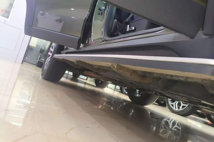 Used Haval DARGO 2022 1.5T DCT Two-Wheel Drive Mastiff Edition Right Side Sill