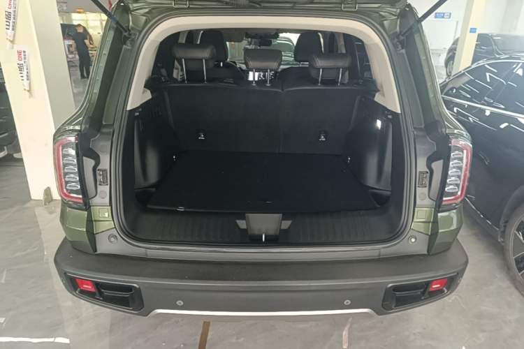 Used Haval DARGO 2022 1.5T DCT Two-Wheel Drive Labrador Edition Trunk