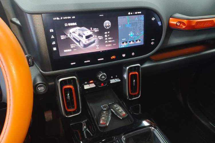 Used Haval DARGO 2022 2.0T DCT 4x4 Xiaotianquan Pursuit Edition Audio And AC Panel