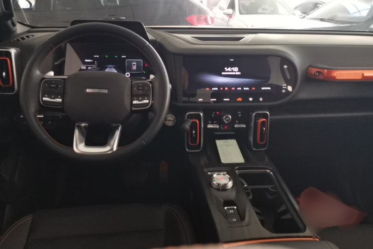 Used Haval DARGO 2022 1.5T DCT Two-Wheel Drive Mastiff Pursuit Edition Center Console