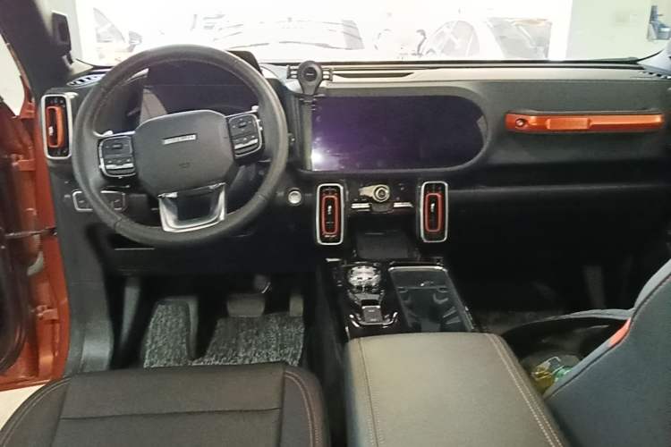 Used Haval DARGO 2022 1.5T DCT Two-Wheel Drive Mastiff Pursuit Edition Center Console