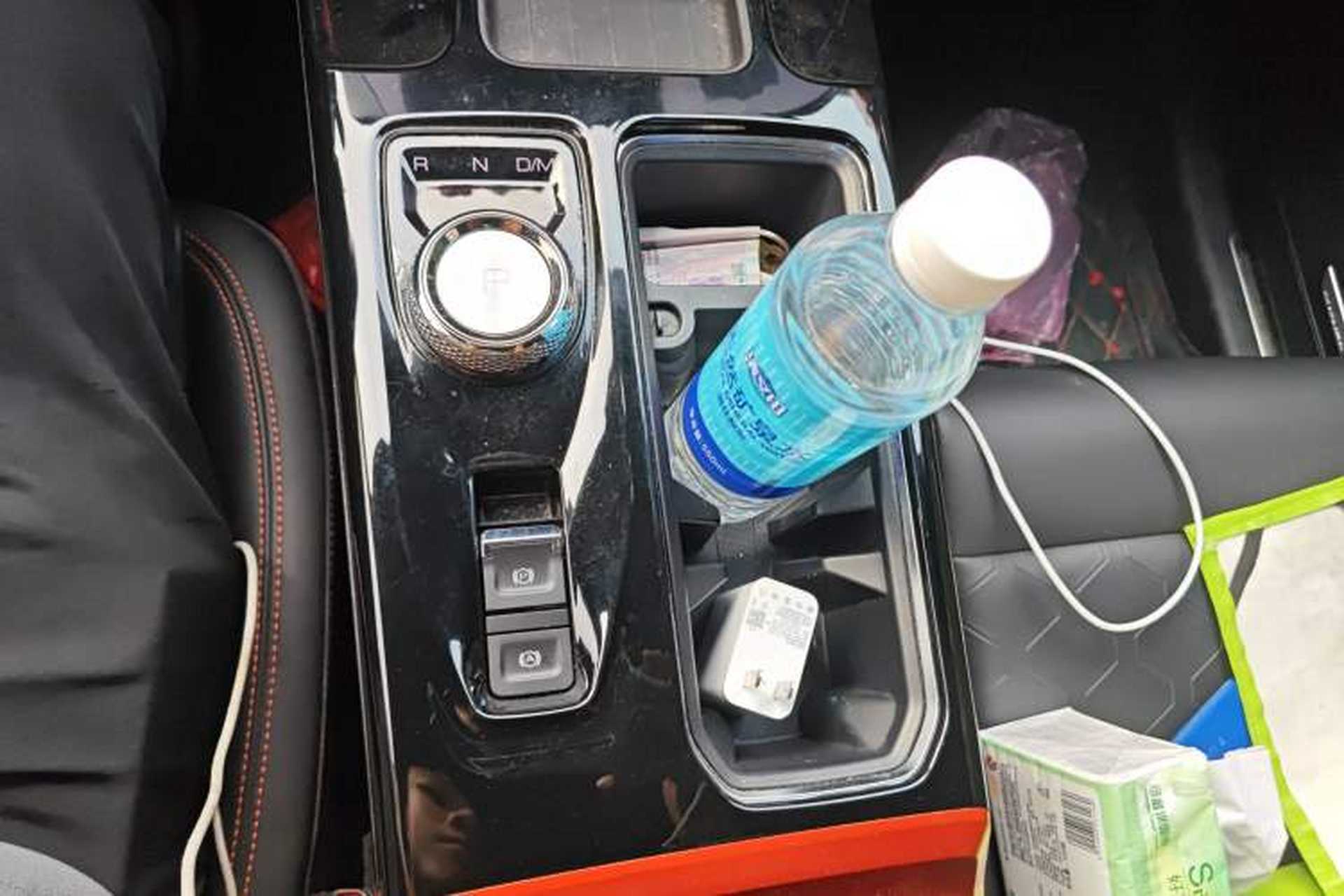 Used Haval DARGO 2022 2.0T DCT Two-Wheel Drive Huazhong Hound Edition Gear Lever
