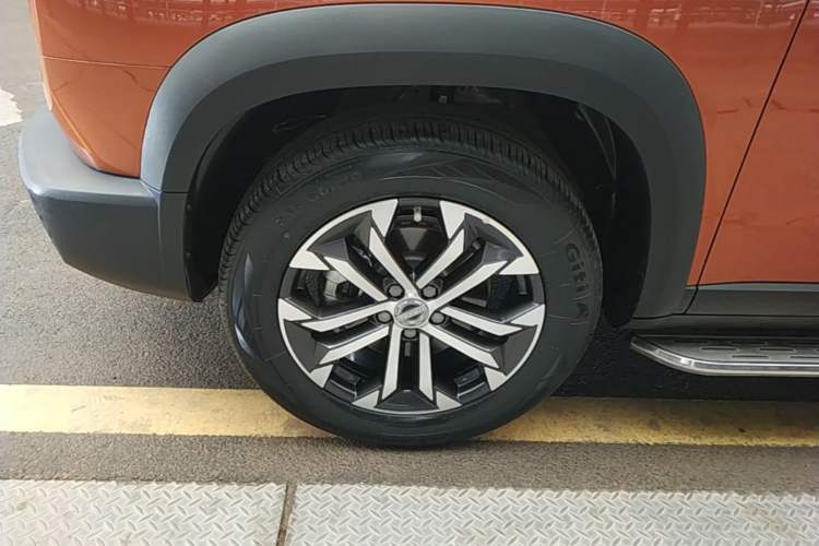 Used Haval DARGO 2022 1.5T DCT Two-Wheel Drive Border Collie Edition Left Front Wheel Hub