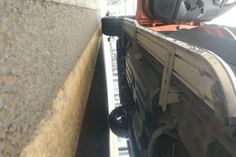 Used Haval DARGO 2022 1.5T DCT Two-Wheel Drive Border Collie Edition Left Side Sill
