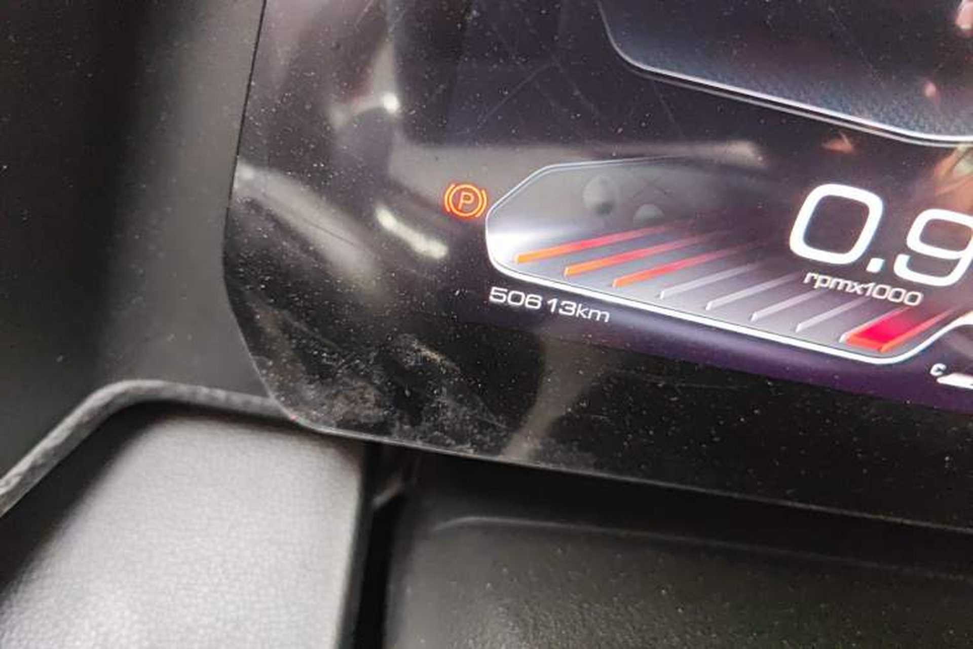 Used Haval DARGO 2022 2.0T DCT Two-Wheel Drive Huazhong Hound Edition Odometer Close Up