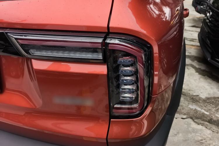Used Haval DARGO 2022 1.5T DCT Two-Wheel Drive Border Collie Edition Right Rear Taillight
