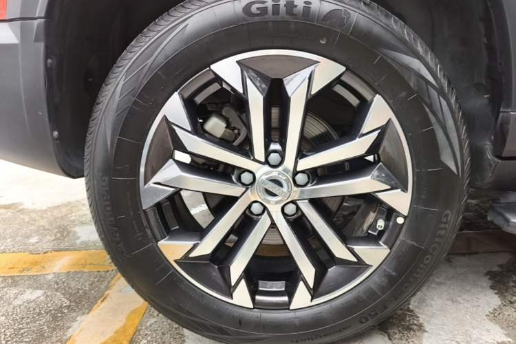 Used Haval DARGO 2022 1.5T DCT Two-Wheel Drive Border Collie Edition Right Rear Wheel Hub