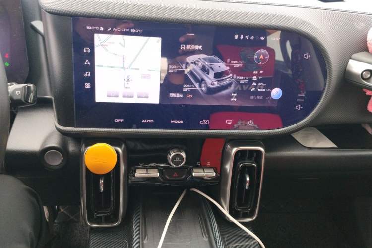 Used Haval DARGO 2022 2.0T DCT 4x4 Xiaotianquan Pursuit Edition Audio And AC Panel