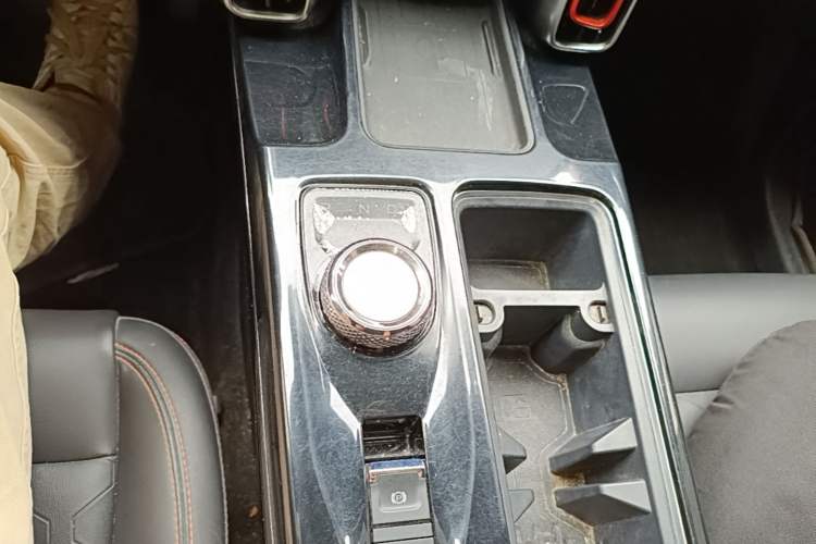 Used Haval DARGO 2022 1.5T DCT Two-Wheel Drive Mastiff Edition Gear Lever