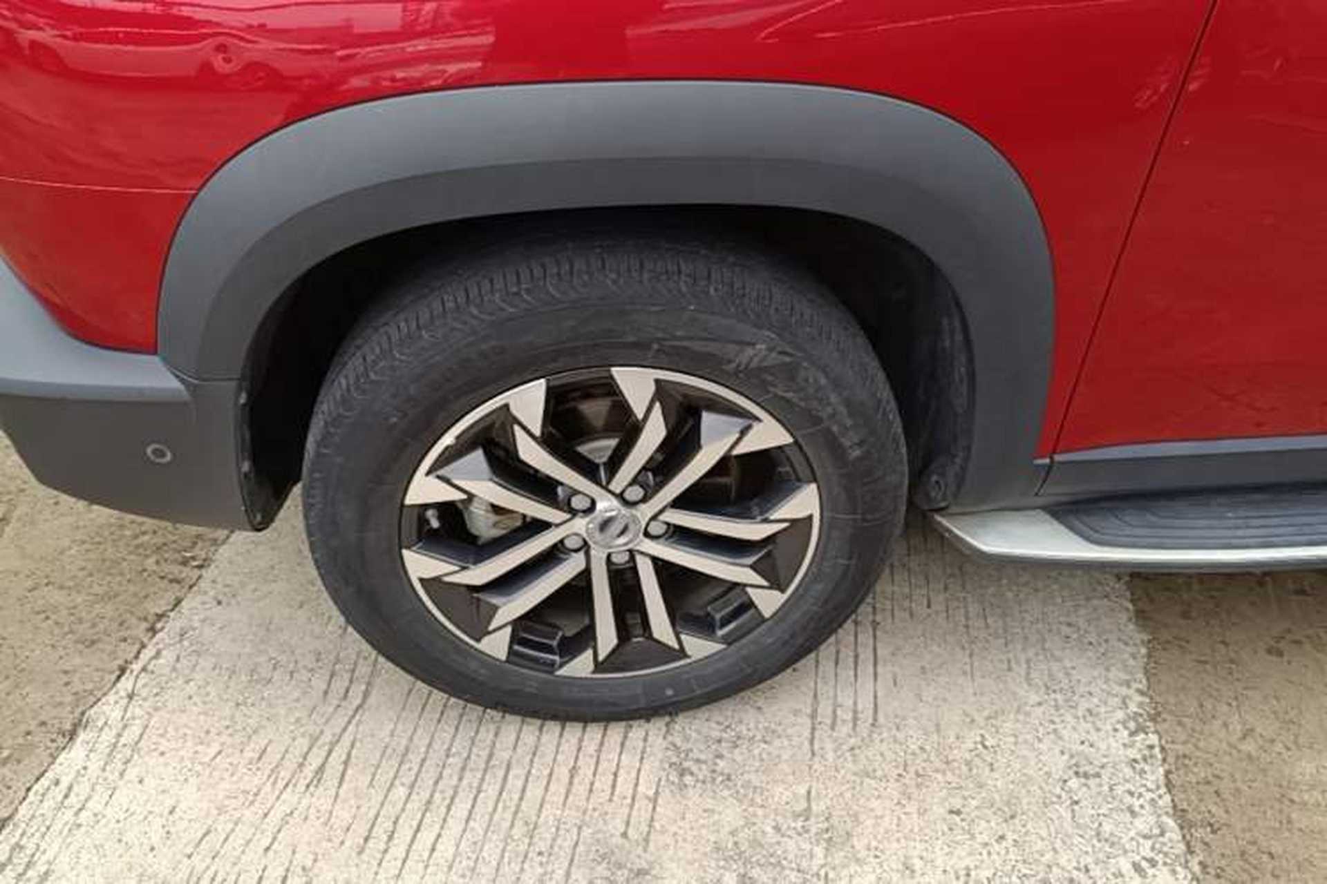 Used Haval DARGO 2022 1.5T DCT Two-Wheel Drive Mastiff Edition Left Front Wheel Hub