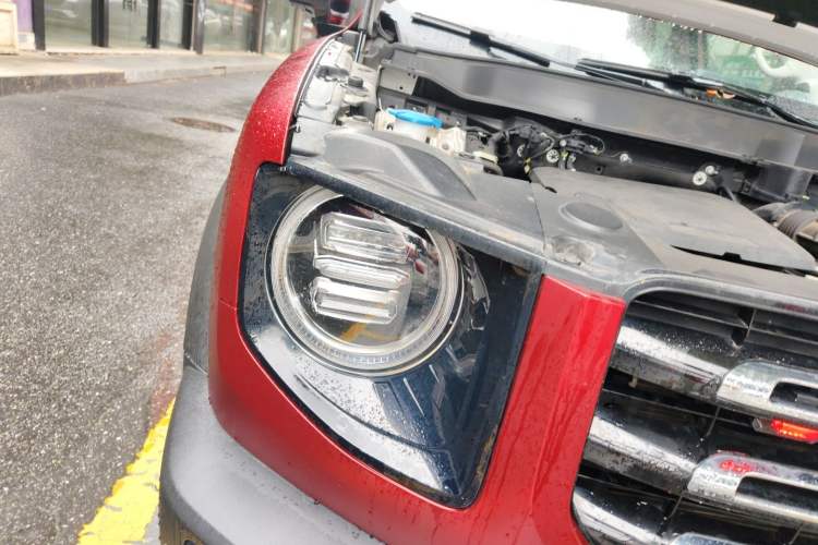 Used Haval DARGO 2022 1.5T DCT Two-Wheel Drive Mastiff Edition Right Front Headlight