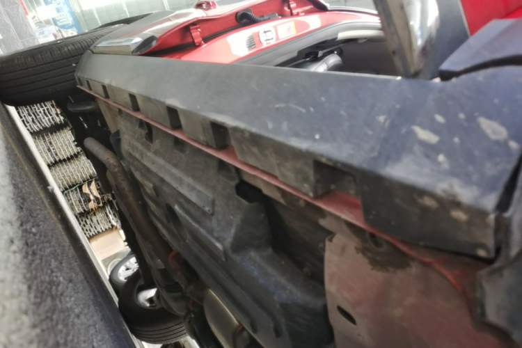 Used Haval DARGO 2022 2.0T DCT Two-Wheel Drive Huazhong Hound Edition Right Side Sill