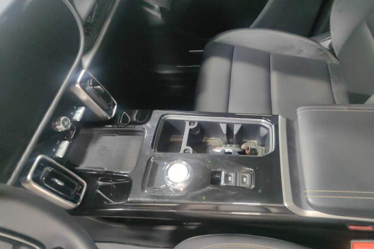 Used Haval DARGO 2022 2.0T DCT 4x4 Xiaotianquan Pursuit Edition Audio And AC Panel