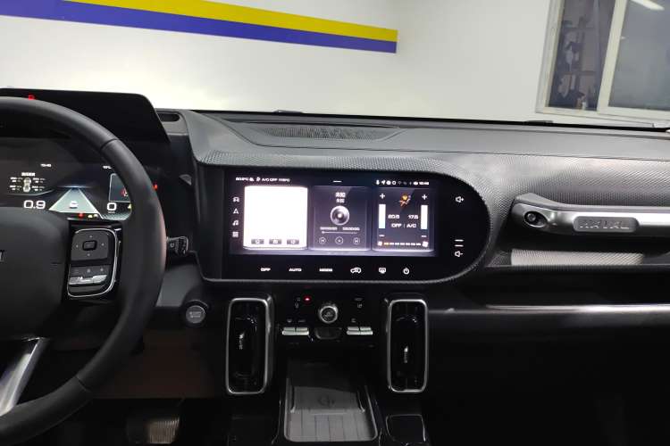 Used Haval DARGO 2022 1.5T DCT Two-Wheel Drive Border Collie Edition Audio And AC Panel