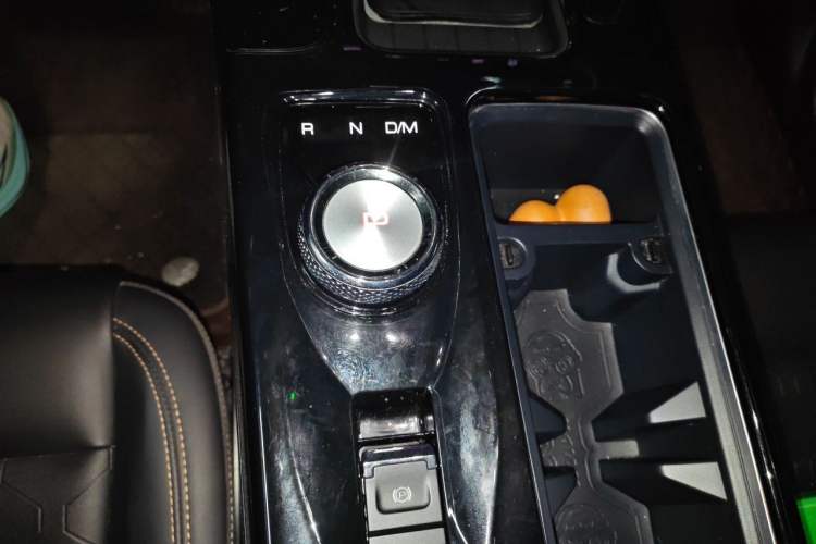Used Haval DARGO 2022 1.5T DCT Two-Wheel Drive Mastiff Pursuit Edition Gear Lever