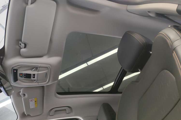 Used Haval DARGO 2022 1.5T DCT Two-Wheel Drive Labrador Edition Headliner