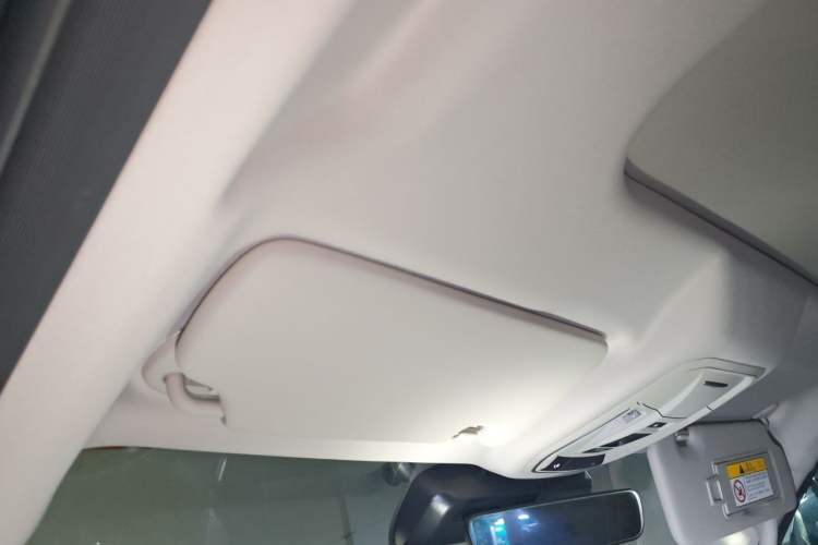 Used Haval DARGO 2022 2.0T DCT Two-Wheel Drive Huazhong Hound Edition Headliner
