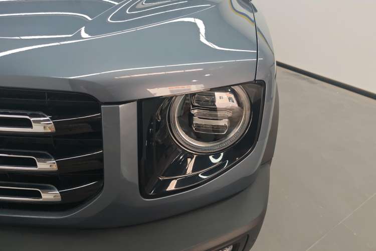 Used Haval DARGO 2022 1.5T DCT Two-Wheel Drive Mastiff Edition Left Front Headlight