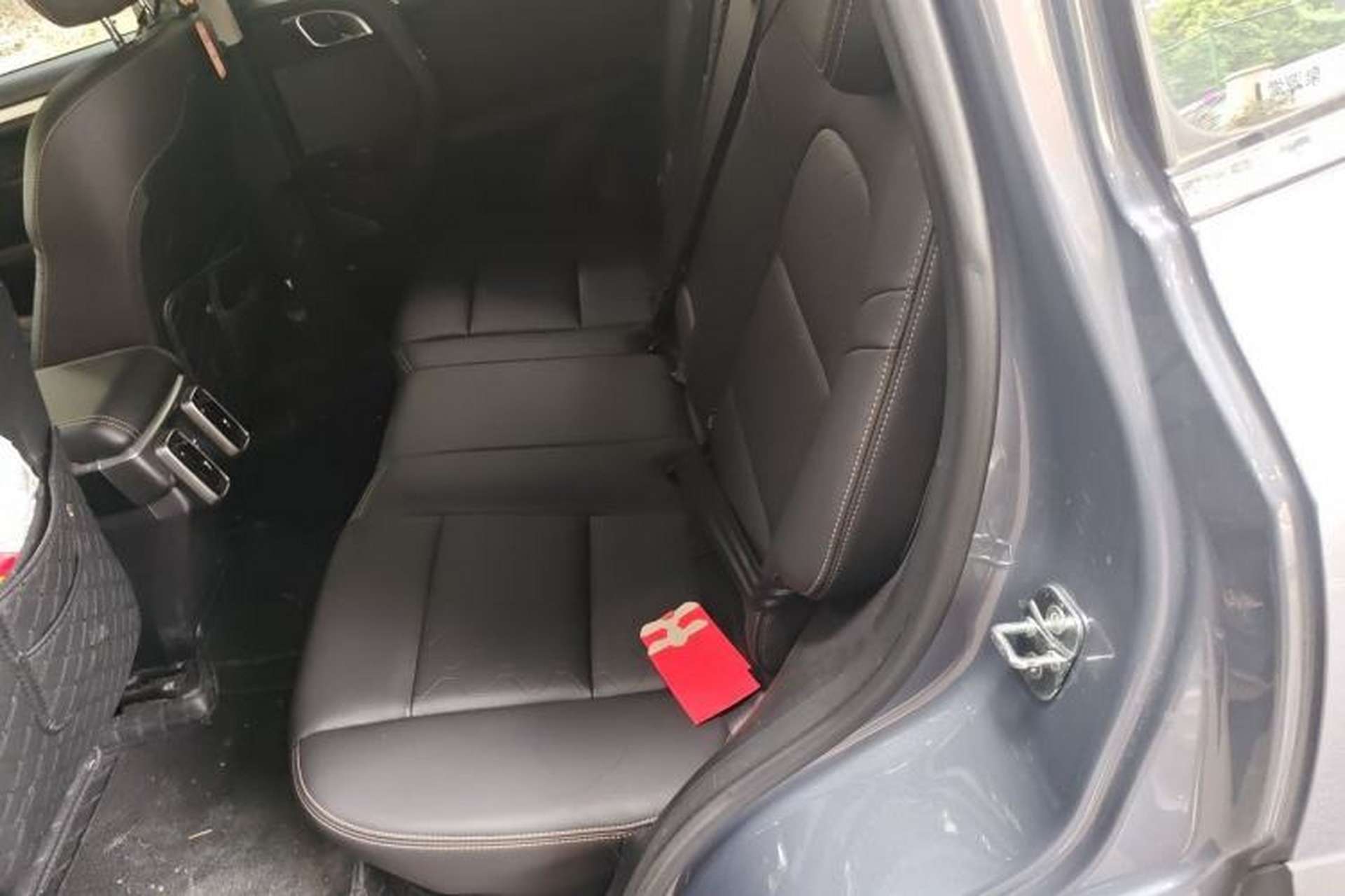 Used Haval DARGO 2022 1.5T DCT Two-Wheel Drive Border Collie Edition Left Rear Seat