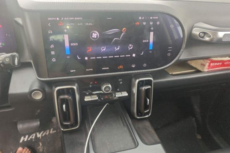 Used Haval DARGO 2022 1.5T DCT Two-Wheel Drive Border Collie Edition Audio And AC Panel