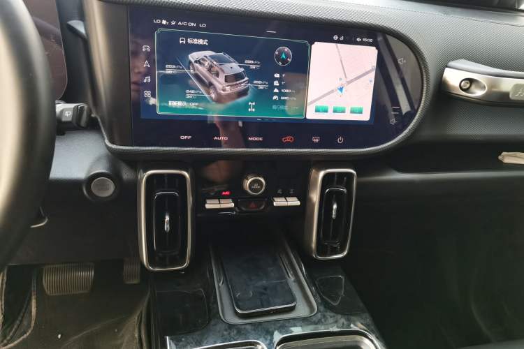 Used Haval DARGO 2022 2.0T DCT All-Wheel-Drive Xiaotianque Version Audio And AC Panel