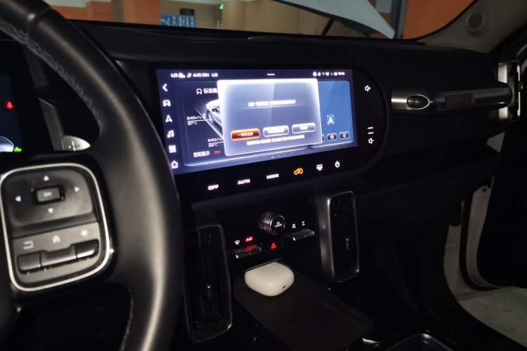 Used Haval DARGO 2022 2.0T DCT 4x4 Chinese Rural Dog Hunting Edition Audio And AC Panel