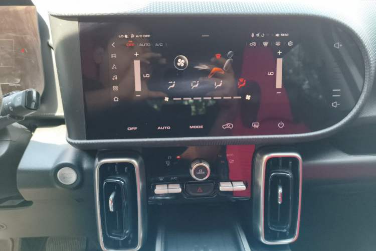 Used Haval DARGO 2022 1.5T DCT Two-Wheel Drive Husky Edition Audio And AC Panel