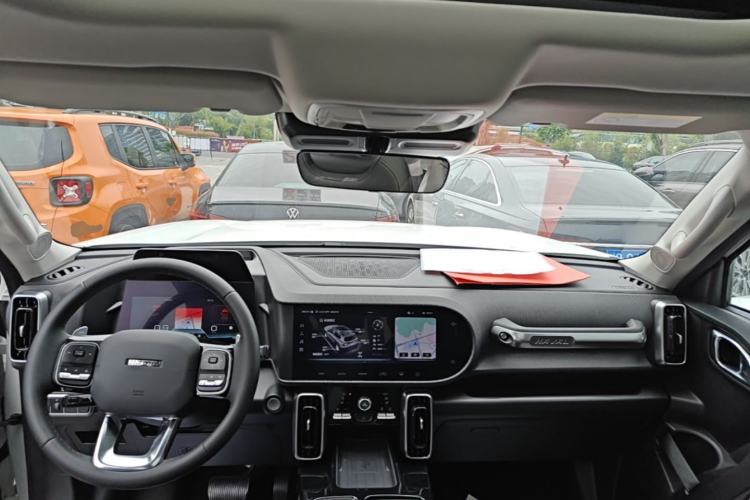 Used Haval DARGO 2022 2.0T DCT 4x4 Chinese Rural Dog Edition Center Console