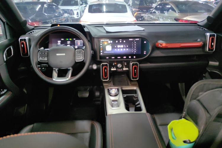 Used Haval DARGO 2022 1.5T DCT Two-Wheel Drive Labrador Edition Center Console