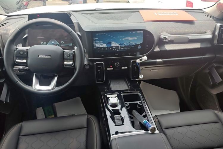 Used Haval DARGO 2022 1.5T DCT Two-Wheel Drive Border Collie Edition Center Console