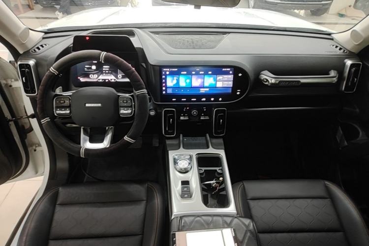Used Haval DARGO 2022 1.5T DCT Two-Wheel Drive Labrador Edition Center Console