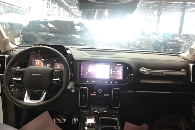 Used Haval DARGO 2022 1.5T DCT Two-Wheel Drive Border Collie Edition Center Console