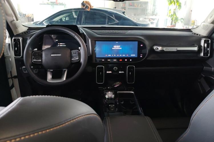Used Haval DARGO 2022 1.5T DCT Two-Wheel Drive Mastiff Edition Center Console