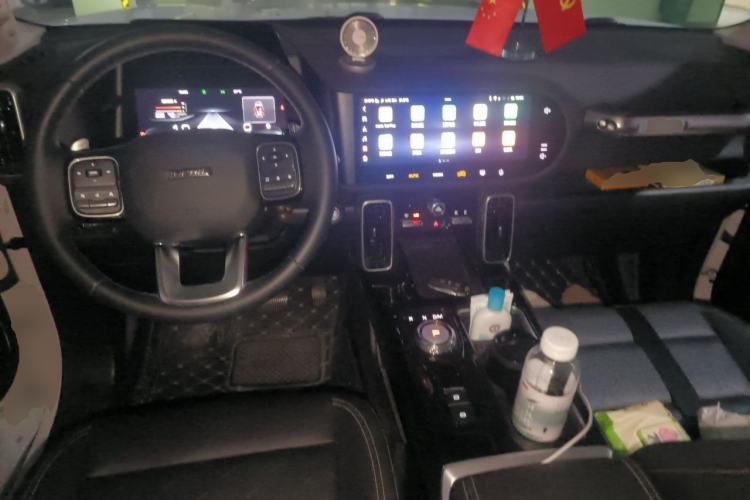 Used Haval DARGO 2022 2.0T DCT 4x4 Chinese Rural Dog Hunting Edition Center Console