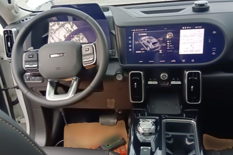 Used Haval DARGO 2022 2.0T DCT 4x4 Xiaotianquan Pursuit Edition Center Console