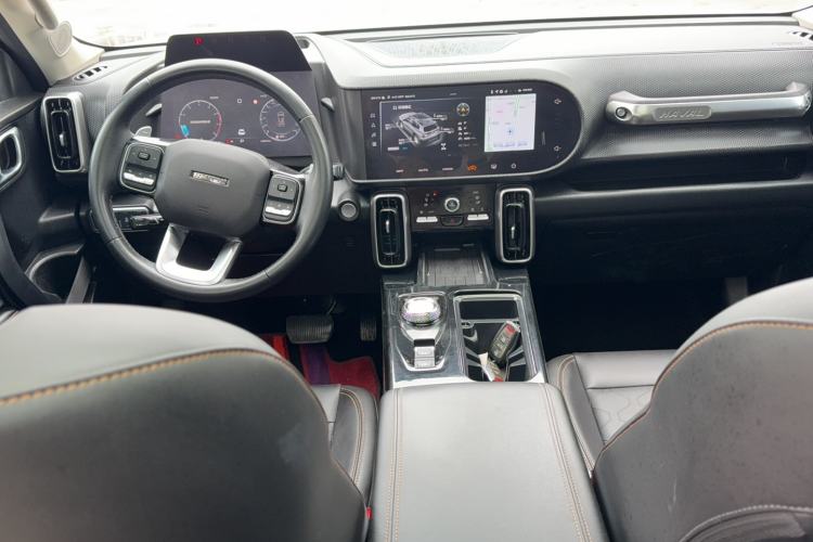 Used Haval DARGO 2022 2.0T DCT 4x4 Chinese Rural Dog Edition Center Console