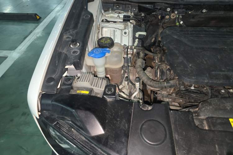 Used Haval DARGO 2022 1.5T DCT Two-Wheel Drive Border Collie Edition Engine Bay Right