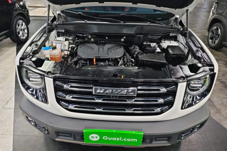 Used Haval DARGO 2022 2.0T DCT 4x4 Chinese Rural Dog Edition Engine Bay