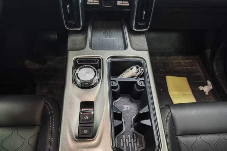 Used Haval DARGO 2022 1.5T DCT Two-Wheel Drive Labrador Edition Gear Lever