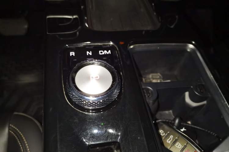Used Haval DARGO 2022 2.0T DCT 4x4 Chinese Rural Dog Hunting Edition Gear Lever