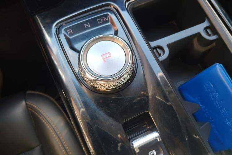 Used Haval DARGO 2022 2.0T DCT 4x4 Chinese Rural Dog Edition Gear Lever