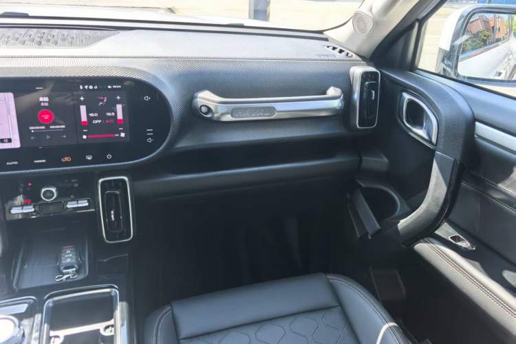 Used Haval DARGO 2022 1.5T DCT Two-Wheel Drive Border Collie Edition Interior 10