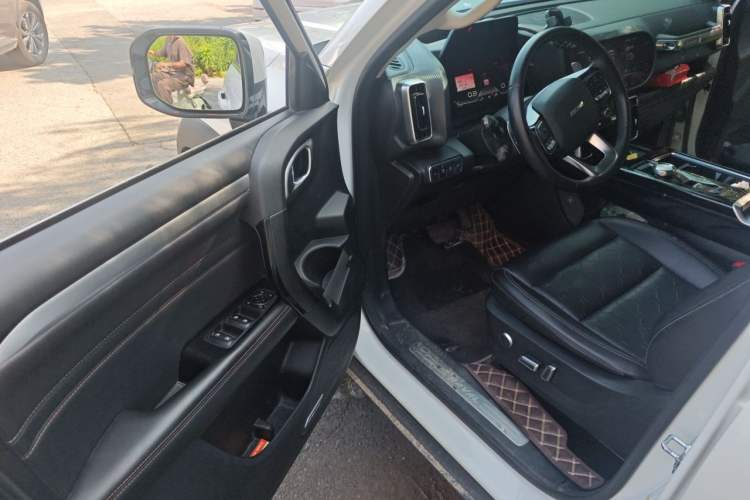 Used Haval DARGO 2022 2.0T DCT Two-Wheel Drive Huazhong Hound Edition Interior 3