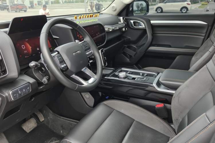 Used Haval DARGO 2022 2.0T DCT 4x4 Xiaotianquan Pursuit Edition Interior 4