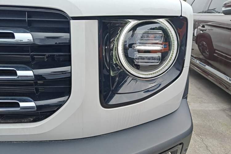 Used Haval DARGO 2022 2.0T DCT 4x4 Chinese Rural Dog Edition Left Front Headlight